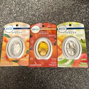 Febreze Small Spaces Georgia Peach Air Freshener